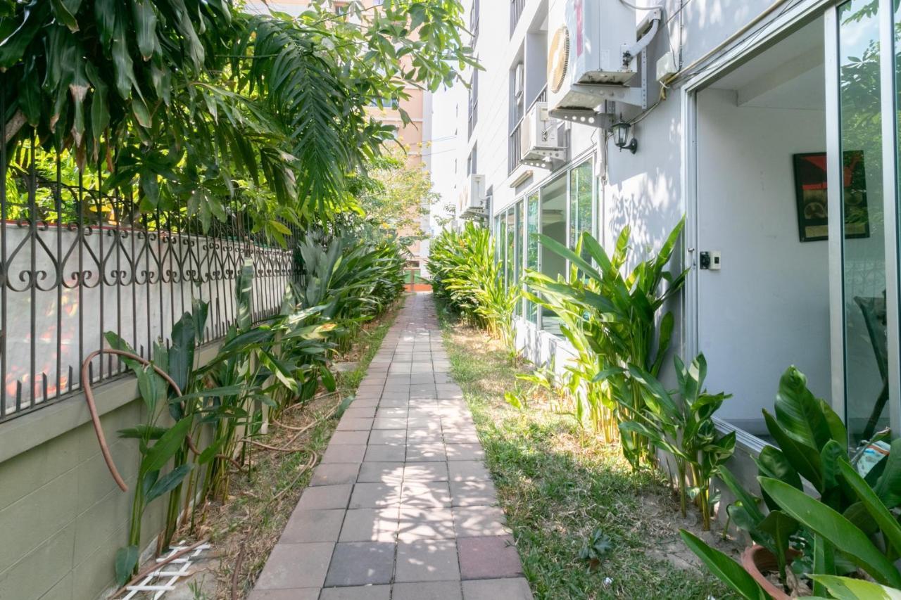 Resortel Lat Phrao 91 Banguecoque Exterior foto