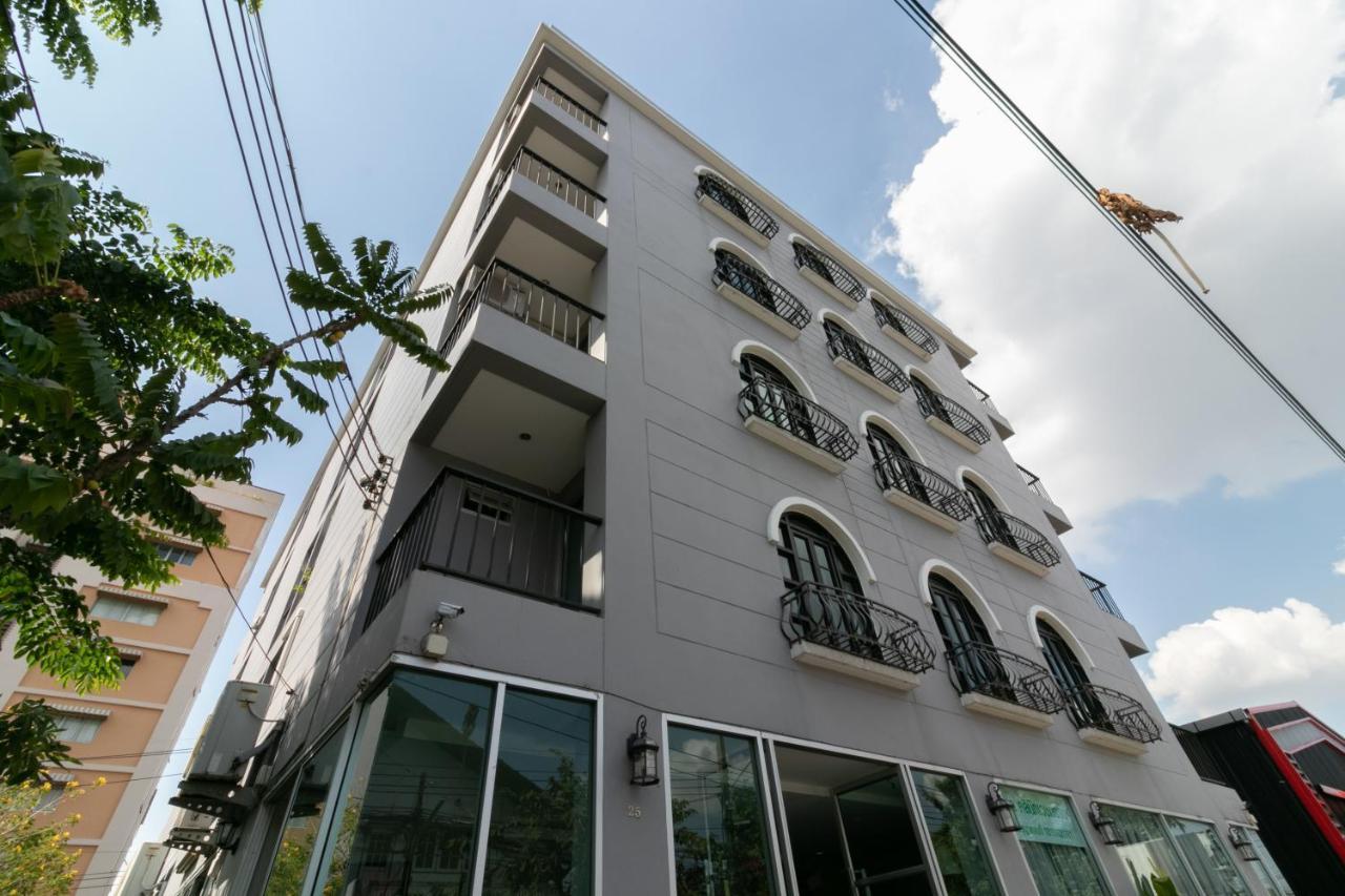 Resortel Lat Phrao 91 Banguecoque Exterior foto