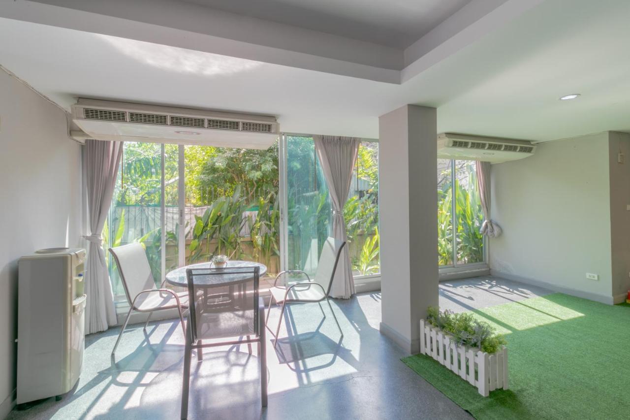 Resortel Lat Phrao 91 Banguecoque Exterior foto