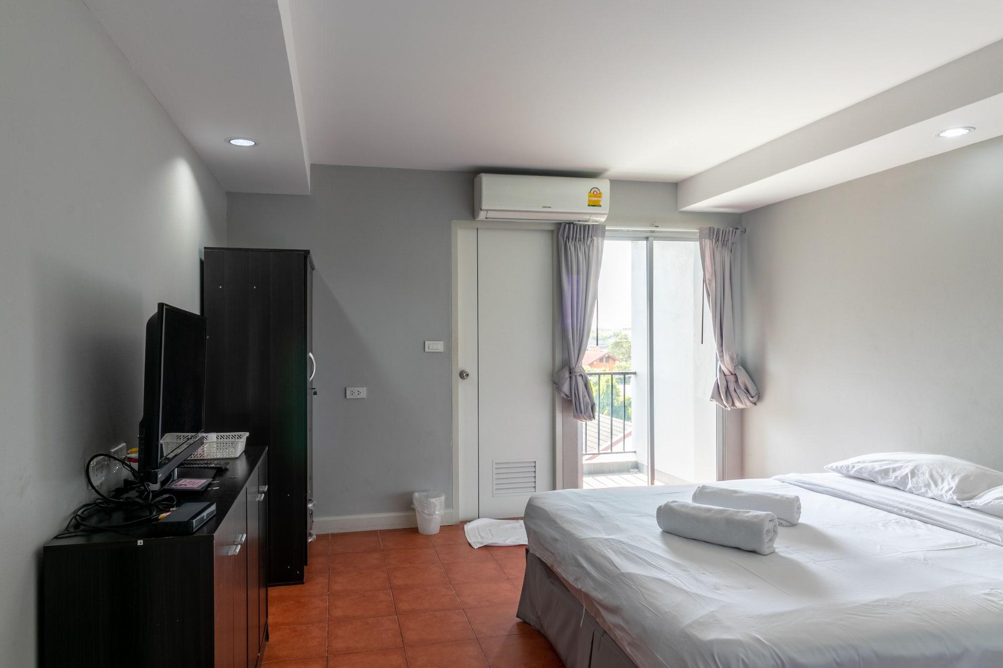 Resortel Lat Phrao 91 Banguecoque Exterior foto