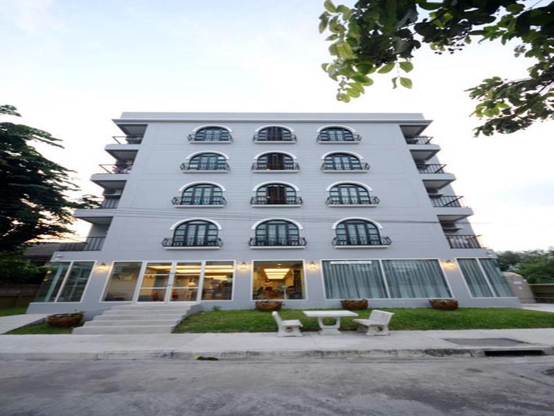 Resortel Lat Phrao 91 Banguecoque Exterior foto