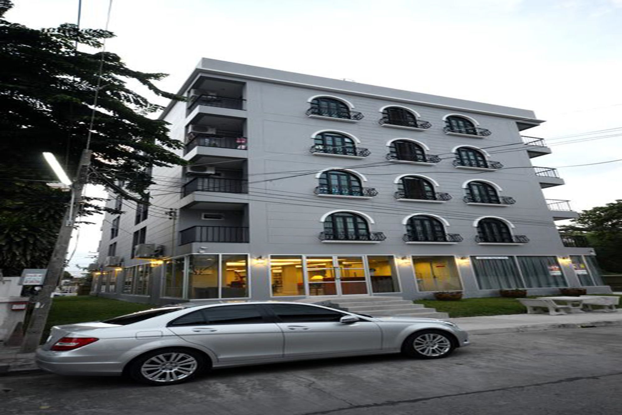 Resortel Lat Phrao 91 Banguecoque Exterior foto